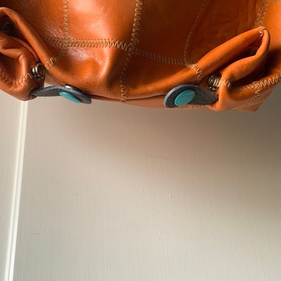 Don’t Worry Be Gabs Made In Italy Orange With Blue Snaps Handbag - Picture 5 of 11